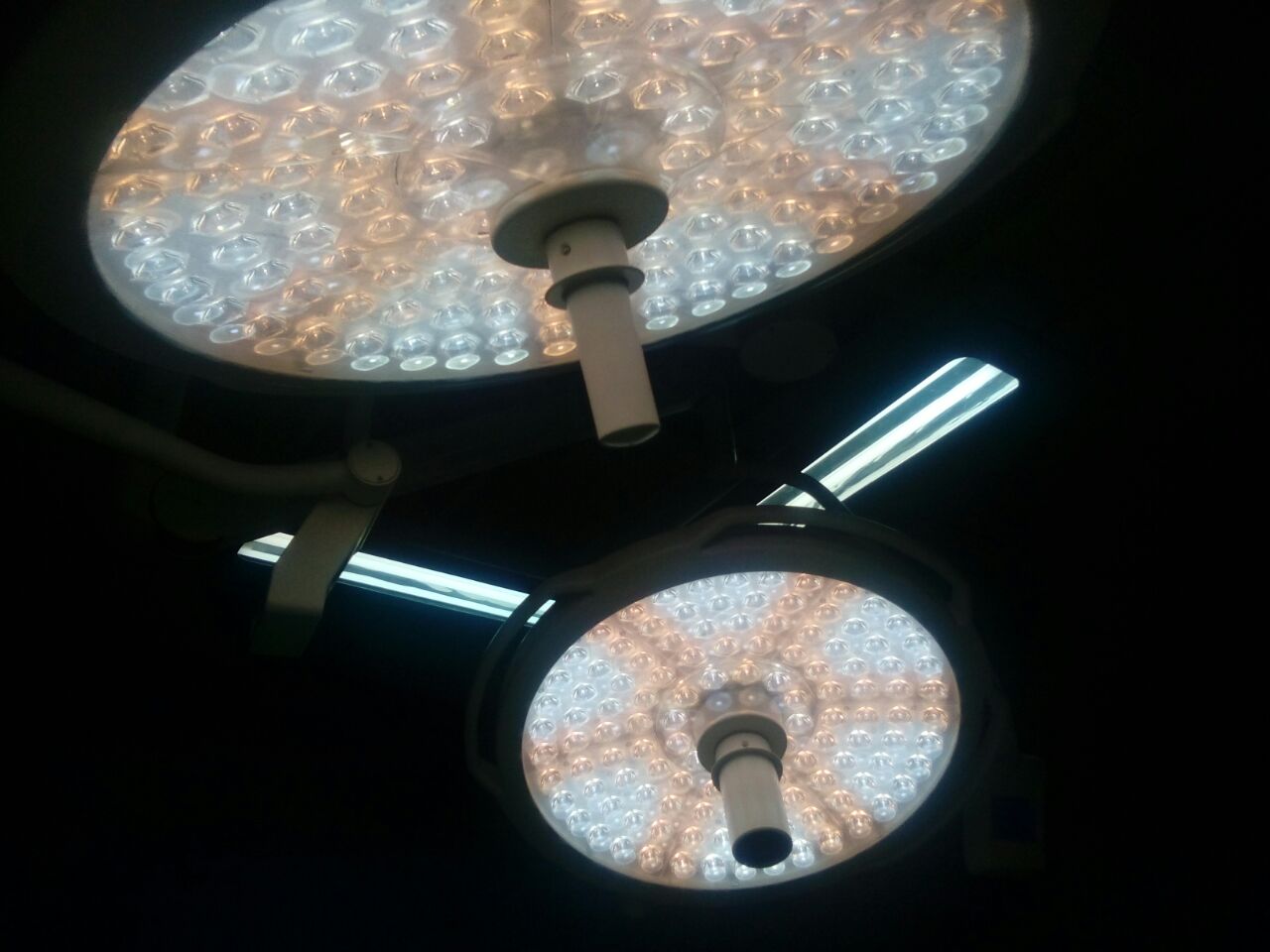 Close-up of LEDD surgical light LED array providing shadow-free OR illumination